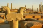 اتفاقی عجیب در حریم تخت‌جمشید/ باید این میراث جهانی را نجات داد