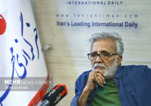 افخمی درباره حضور غیرایرانیان در مراسم تشییع رهبر مستند میسازد