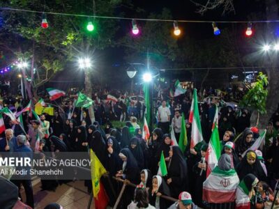 بازخوانی درس های عاشورا در تجمعات شبانه مردم مشهد