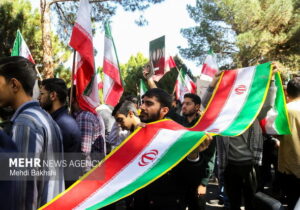 بیانیه ۵ اتحادیه دانشجویی؛ عدول از سخنان رهبر انقلاب را نمیپذیریم