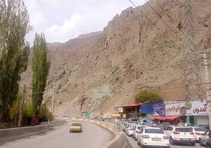 ترافیک سنگین در محورهای شمالی کشور/ جاده چالوس و آزادراه تهران–شمال قفل شد