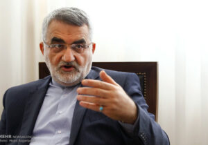 تفاهمنامه نباید به تصویب مجلس برسد؛ ایران دانش هستهای را رها نمیکند