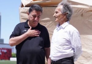 حضور آهنگساز معروف در تمرین تیم ملی فوتبال در مکزیک