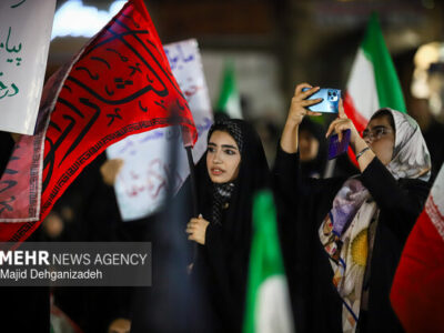 دانسفهان در شب ۱۱۳؛ تداوم اجتماع مردمی با عطر محرم