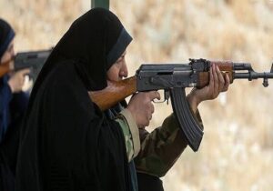 دوره آموزشی کار با اسلحه برای دانشگاهیان خوارزمی