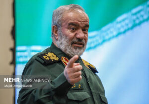 سردار فدوی: ماه‌ها با ابرقدرت دنیا جنگیدیم و او را مستاصل کردیم