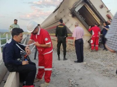 لحظات امدادرسانی به مصدومان حادثه خروج قطار از ریل در ترکمنچای
