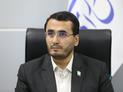 متفکرآزاد: حل مسائل جهان اسلام با دیپلماسی پارلمانی امکانپذیر است