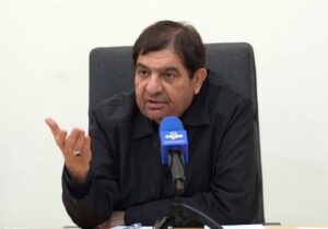 مخبر: محور اصلی اقتصاد کشور در کنار تولید، اصناف و بازاریان هستند