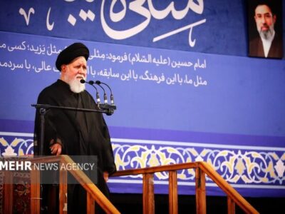 مسئولان نقاط ضعف دشمن را برجسته کنند