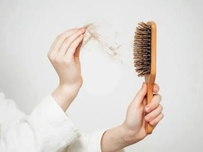 چرا موهای زنان پس از زایمان می‌ریزد؟