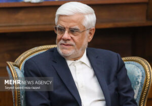 عارف: ۳۵ درصد رشد اقتصادی باید از محل افزایش بهره وری محقق شود