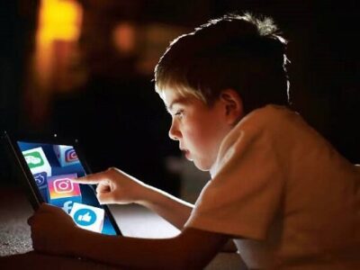 نوجوان در میدان جنگ روایتها؛ قربانی یا مخاطب فعال