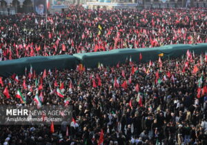 پیام ایرانیها در مراسم باشکوه تشییع رهبر شهیدخطاب به آمریکا و اسرائیل