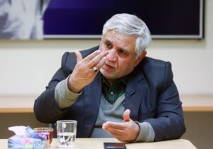 کاهش حملات آمریکا ناشی از شکست‌های میدانی است، نه آتش‌بس