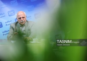 رئیس اتاق اصناف: برای تنظیم بازار، نرخ ارز را ۶ ماه تثبیت کنید