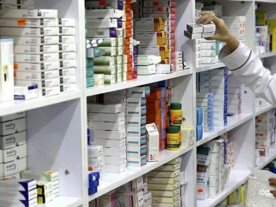 مطالبات ۱۴۰۴ داروخانه های کشور تسویه میشود