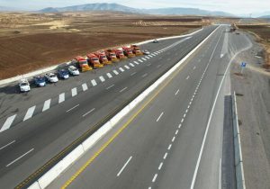 ۱۰۰ کیلومتر آزادراه جدید در سال جاری به بهرهبرداری میرسد