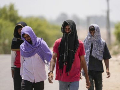 امواج گرما با ده‌ها مشکل سلامتی مرتبط هستند