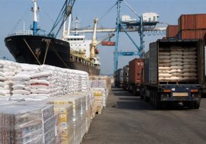 تسهیلات ارزی چگونه دموراژ کشتیهای کالاهای اساسی را کاهش میدهد؟