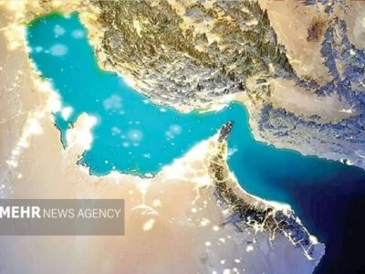 حمله به یک کشتی هنگام عبور از تنگه هرمز