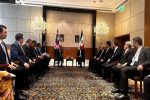 دیدار رئیس جمهور پزشکیان با نخستوزیر مالزی