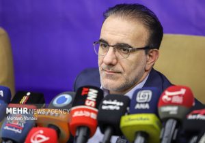 رئیس‌زاده: توزیع نامتوازن متخصصان چالش اصلی نظام سلامت است