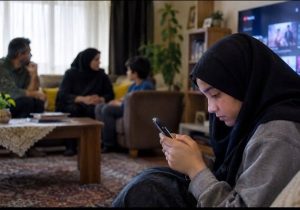 زندگی در عصر دیجیتال؛ خانواده در برابر آسیبهای خاموش