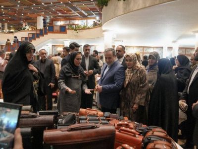 عراقچی: بانوان کارآفرین، زمینه تعاملات فرهنگی را فراهم می‌کنند