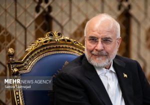 قالیباف: جهان در حال تماشای آمریکا بر لبه‌ پرتگاه است