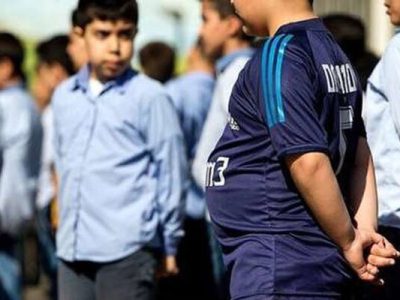 ۲۵ درصد دانشآموزان دچار اضافهوزن و چاقی هستند