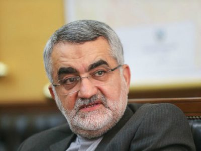 بروجردی: سیاست کشور تغییرناپذیر است؛ از موضعمان کوتاه نمیآییم
