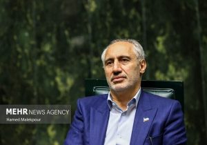 دولت فعلاً برنامهای برای افزایش مجدد حقوق کارمندان و بازنشستگان ندارد