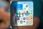 راهکار اپل برای کاهش چین نمایشگر آیفون Duo؛ لایه محافظ ۱۹ دلاری تعویض میشود