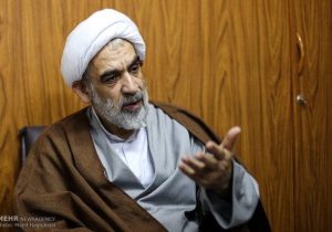 قمی: آرمان‌های رهبر شهید باید از صفحات کتاب به متن زندگی جامعه برسد